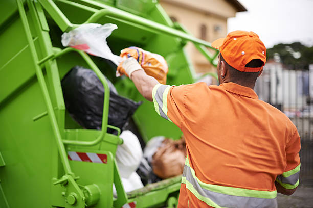 Best Yard Waste Removal  in Newburg, WI
